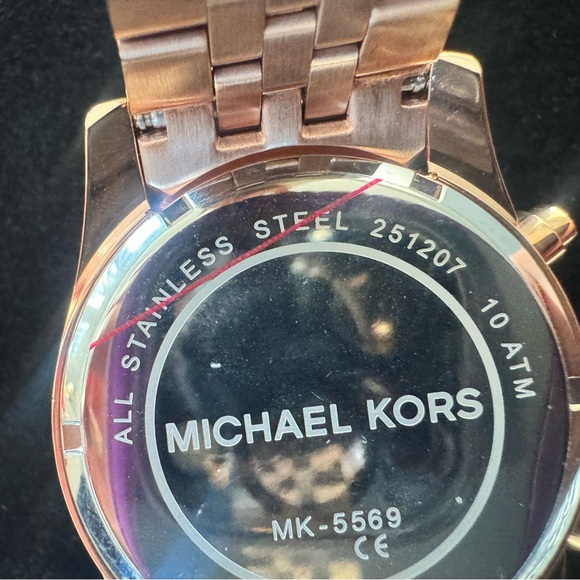 MICHAEL KORS MK5569 Lexington Rose Gold Tone Chronograph Watch - Picture 9 of 16